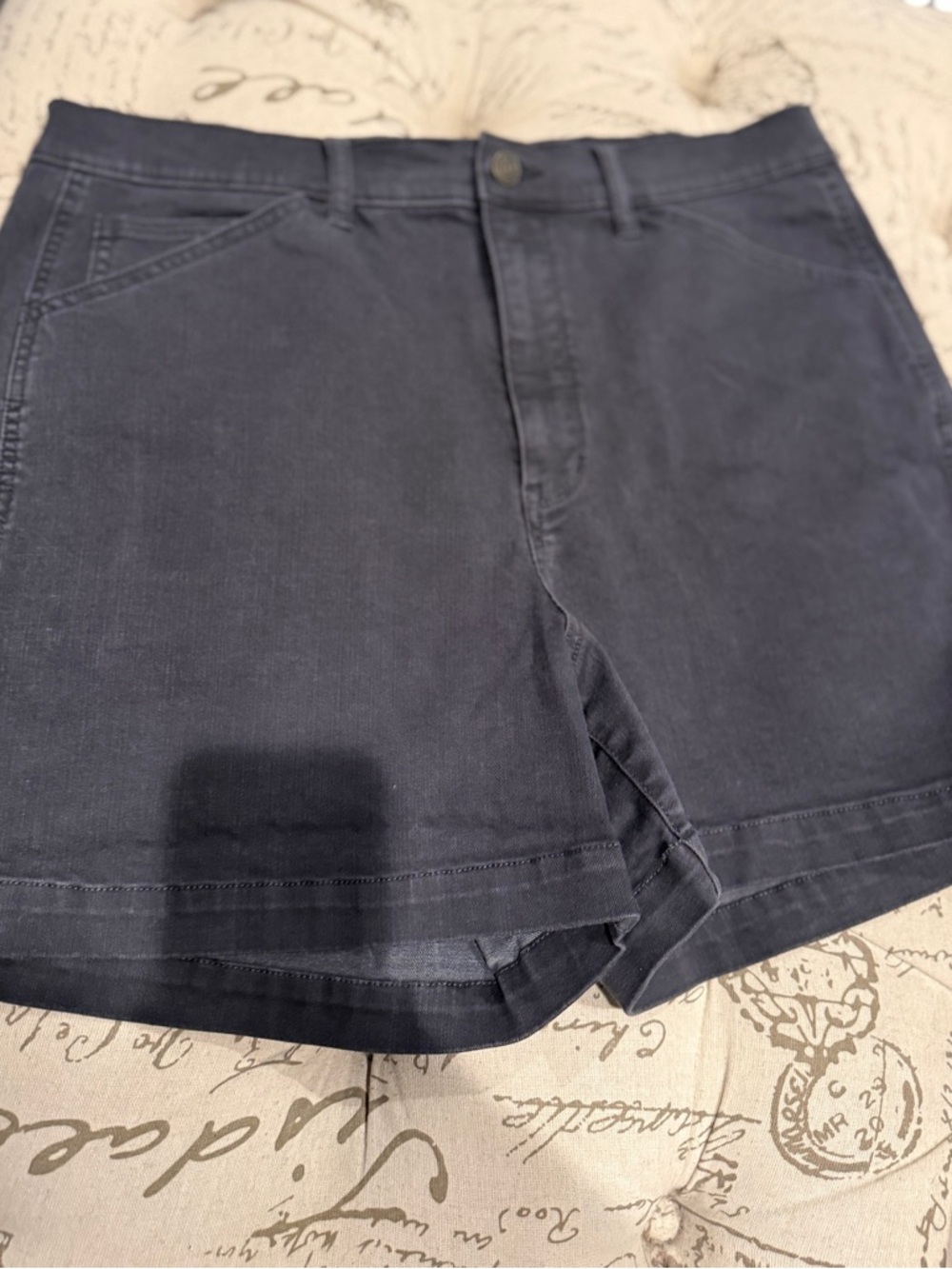Wonderly Classic Women's Black Cargo Shorts